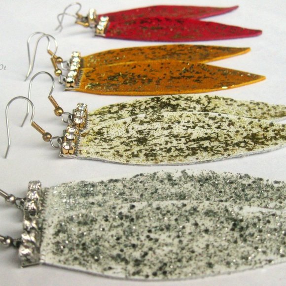 Hand Made - Stunning Leather Sparkly Earrings - Picture 3 of 6